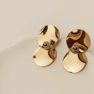 Brinco 2 Chapas Redondas Com Meia Esfera PP ( Mistura de Banho )