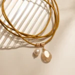 Colar De Cordão Fino Com Pedra Natural e Pérola