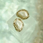 Brinco Com Pedra Resinada Orgânica