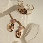 Conjunto De Brinco E Bracelete Com Pedra Natural E Pedra Resinada
