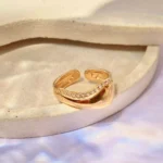 Anel de Onda Grossa Cravejado de Zircônia