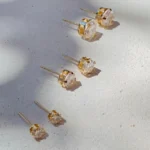 Conjunto De 3 Brincos Ponto de luz ( 4mm, 6mm e 8mm )