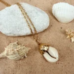 Colar De Cartier Com Buzios Natural
