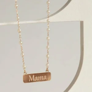 Colar De Pérola Com Placa "Mama"