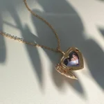 Colar Relicário de Coração e Corrente de Elos