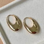 Brinco Argola Click Ovalada Eletroformação no Ouro 18k