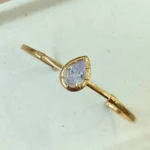 Bracelete Aro Fino Com Pedra Cristal Gota Trabalhado Banhado No Ouro 18k