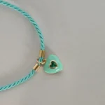 Choker Fio de Seda Trançado + Acessório Pingente Resinado