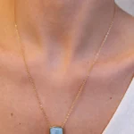 Colar Ouro Pedra Dupla Azul Translúcida e Azul Cristal