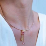 Choker Ouro com Pingentes de Pedras Cristais
