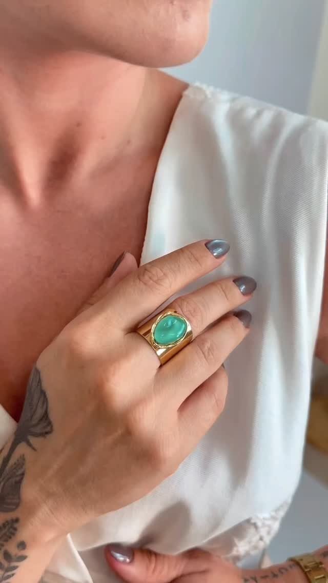 Instagram post from laluz.concept. This post is in position 3.