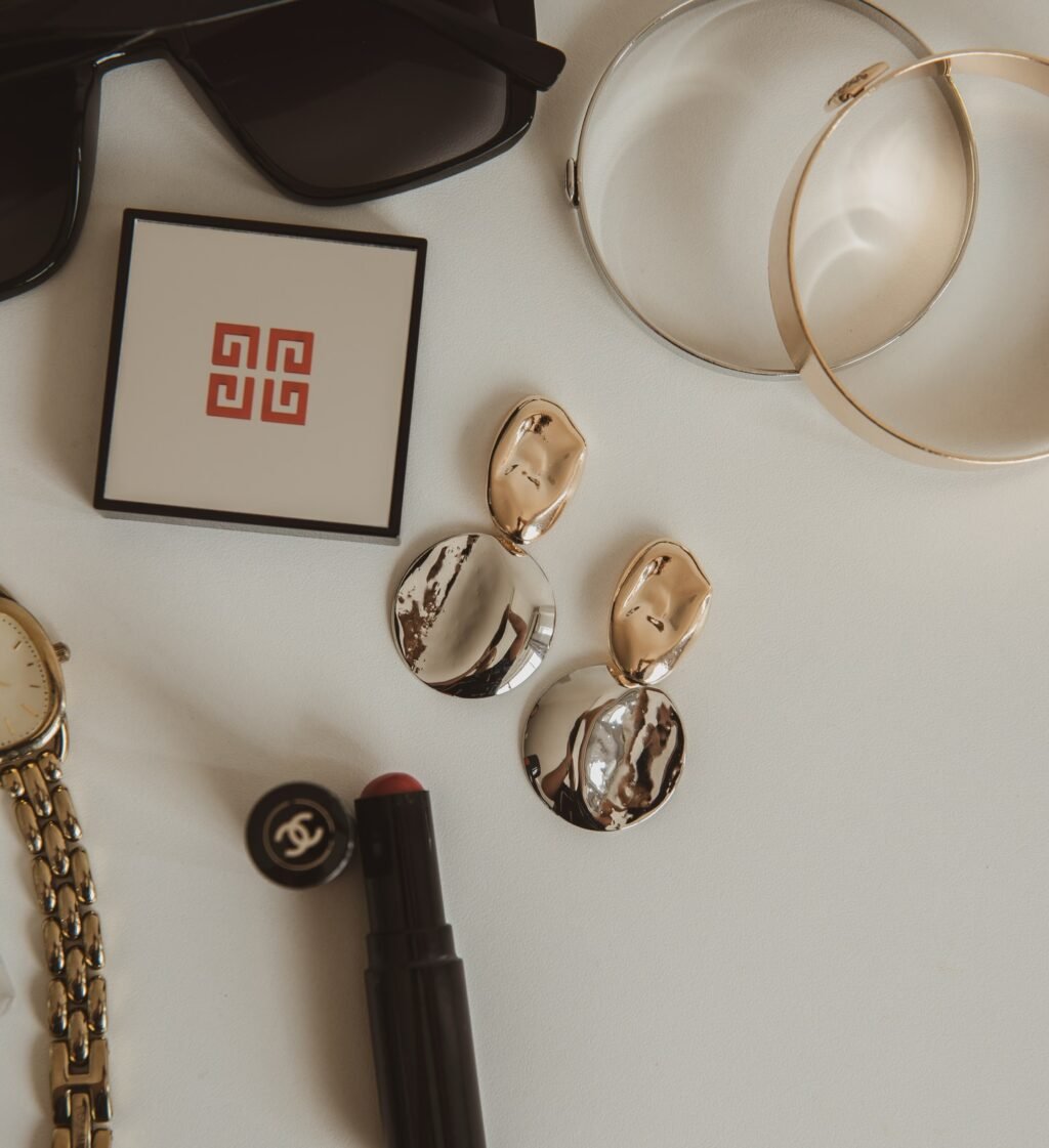 Instagram post from laluz.concept. This post is in position 1.