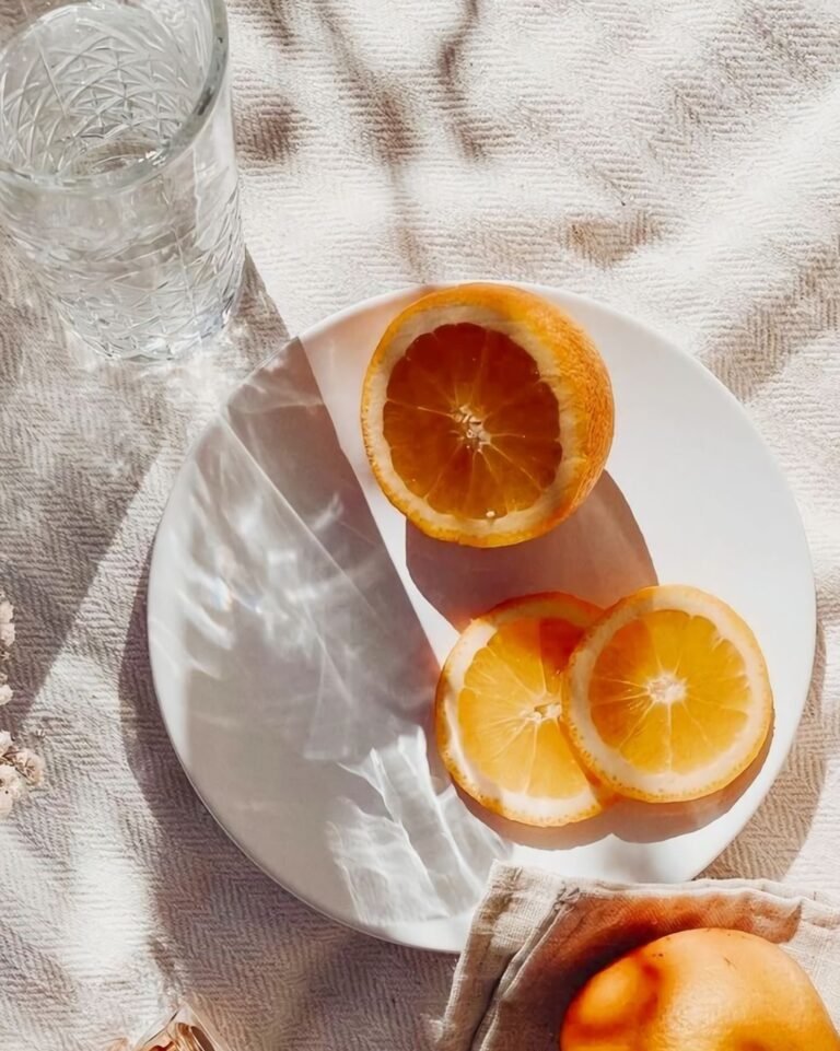 Instagram post from laluz.concept. This post is in position 3.